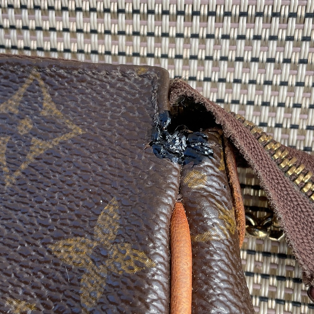 Louis Vuitton Eva clutch LV monogram bag - Picture 9 of 16